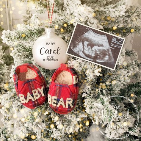 Holiday Baby Announcement, Neutral Baby Announcement, Second Pregnancy Announcements, Fall Baby Announcement, Christmas Baby Announcement, Gender Announcements, Cute Pregnancy Announcement, Baby Announcement Pictures, December Baby