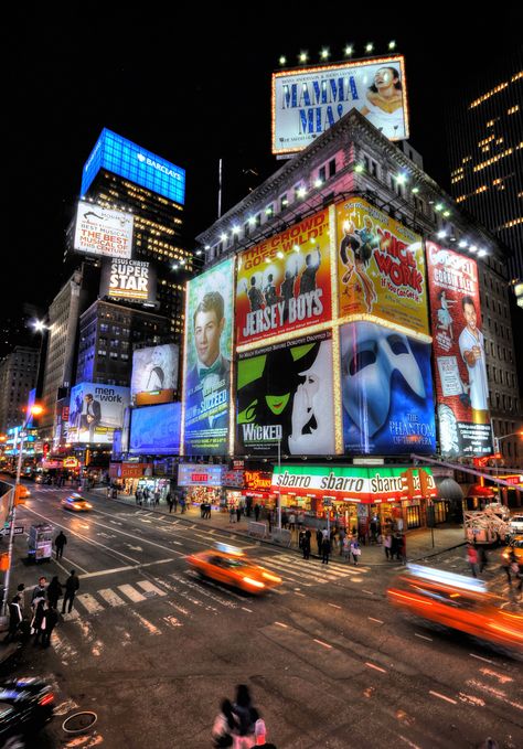 New York Sightseeing, Broadway Nyc, Theatre Life, City That Never Sleeps, Order Up, Oh The Places Youll Go, New Yorker, Promo Codes, Places To See