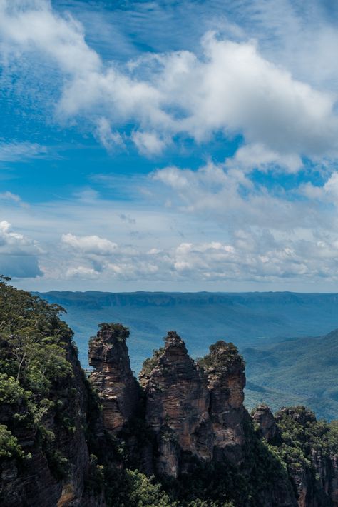 Blue Mountains National Park, Hiking Essentials, Last Ride, Mountain Park, Visit Australia, The Blue Mountains, Blue Mountains, Great Barrier Reef, Day Hike