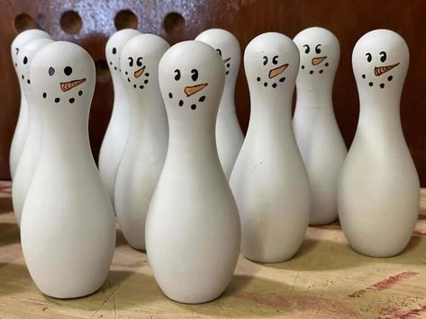 Snowman Bowling Pin, Bowling Pin Christmas Crafts, Bowling Pins Crafts, Bowling Pin Snowman, Bowling Pins Ideas, Snowman Bowling, Diy Bowling Pins, Penguin Bowling, Bowling Pin Crafts