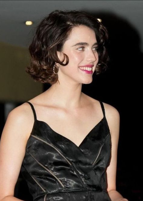 Margaret Qualley Short Hair, Mermaid Ethereal, Emotional Portrait, Radhika Merchant, Sean Young, Haircut Inspo, Margaret Qualley, French Bob, Beauty Collage