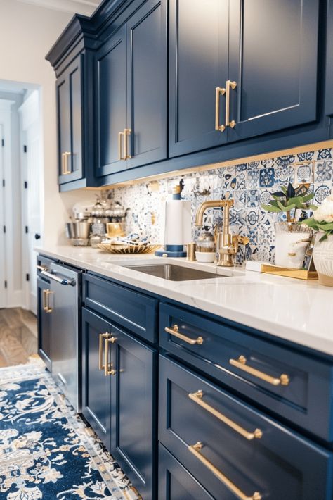 Blue Cabinet White Countertop, Navy Blue White And Gold Kitchen, Navy Blue And White House Interior, White Blue Backsplash, Blue Backsplash Kitchen White Cabinets, Blue Cabinets Gold Hardware, Kitchen Ideas Navy, Modern Navy Kitchen, Dark Blue And White Kitchen