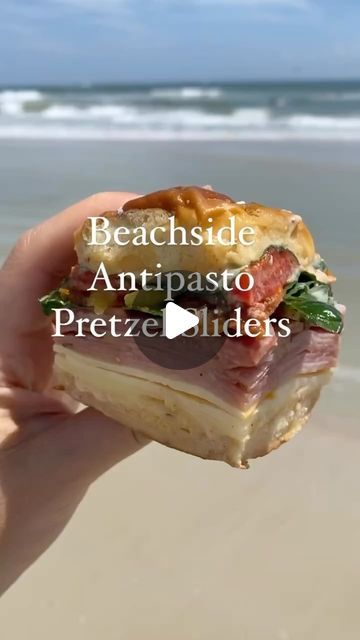 Snack Traveling Ideas, Boat Snacks Ideas, Beach Sandwiches, Beach Lunch Ideas, Beach Food Ideas, Pretzel Sliders, Beach Day Food, Football Tailgate Food, Boat Snacks