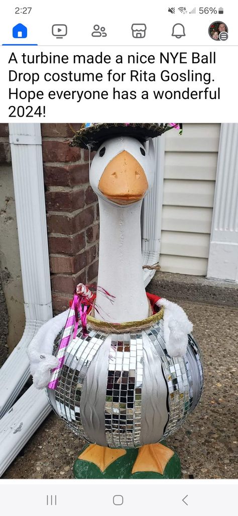 Porch Goose New Years, Porch Goose Clothes Patterns Free, Diy Porch Goose Clothes, Porch Goose Outfit Ideas, Concrete Goose Outfits, Porch Goose Outfit, Porch Goose Clothes Diy, Goose Clothes Pattern Free, Porch Geese