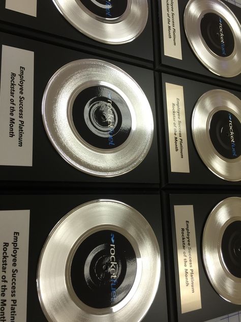 ROCKETRUE Custom Platinum Record CD Awards given to top producers. Diamond Record Plaque, Platinum Record, Career Affirmations, Award Plaques, Record Company, Tambourine, Neo Soul, Vision Board Inspiration, Music Studio