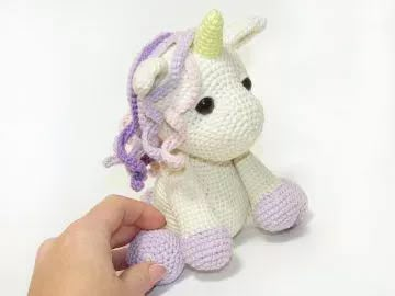 Amigurumi Crochet Unicorn Free Pattern – Free Amigurumi Crochet Crochet Unicorn Pattern Free, Amigurumi Unicorn, Crochet Unicorn Pattern, Plush Unicorn, Ideas For Crochet, Unicorn Stuffed Animal, Crochet Panda, Childs Bedroom, Crochet Dolls Free Patterns