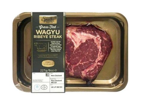 Wagyu beef: The world’s most expensive cut of meat is now being sold at ALDI… for just £7.29 Steak Package, Wagyu Beef Steak, Expensive Steak, Frozen Food Packaging, Beef Rib, Meat Packing, Food Box Packaging, Premium Meat, Meat Shop