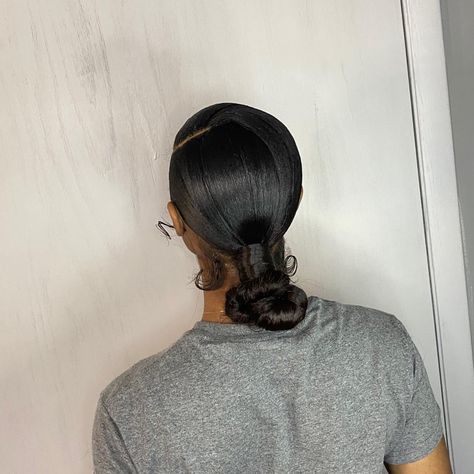 Professional Attire Photoshoot, Low Ponytail Bun Black Women, Frontal Ponytail Hairstyles Low Bun, Low Pony Hairstyles Black Natural, Low Back Ponytail, Low Slick Ponytail, Low Pony Hairstyles Black, Winter Dance Hairstyles, Low Knot Bun