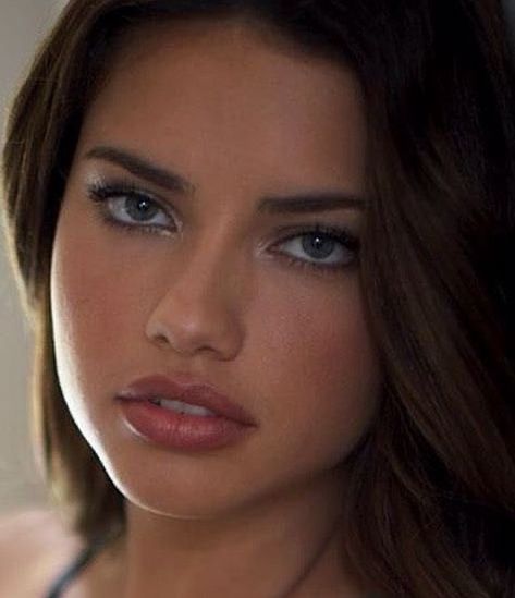 Adriana Lima Face, Adrian Lima, Adriana Lima Makeup, Adrina Lima, Bombshell Makeup, Adriana Lima Style, Adriana Lima Young, Angel Makeup, Adriana Lima Victoria Secret