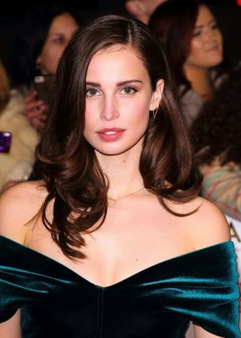 Poldark Heida Reed, Doc Strange, Walk Of Fame, Film Serie, Face Claims, The Globe, Actresses, Film, Celebrities