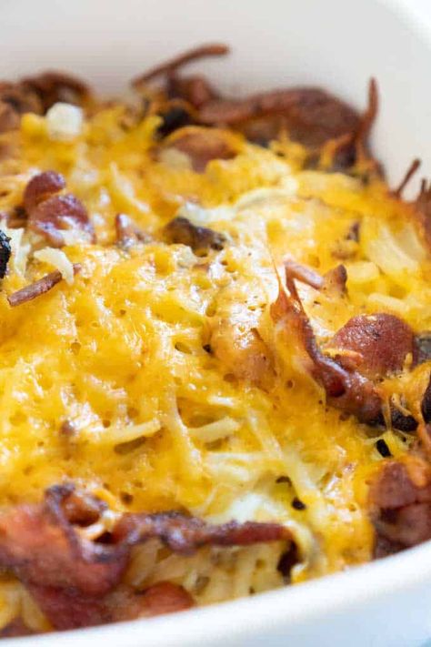 Cheesy Hash Brown Casserole, Flannel Party, Cheesy Hashbrown, Cheesy Breakfast, Cheesy Hashbrown Casserole, Bacon Casserole, Cheesy Hashbrowns, Hashbrown Casserole, Breakfast Meals