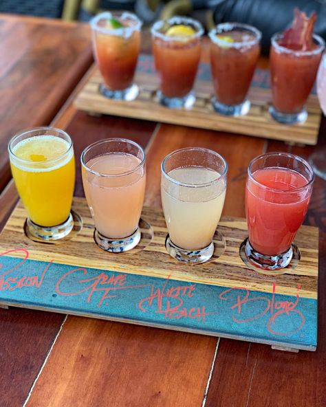 Mimosa Flight Ideas, Wine Flights Ideas, Doses And Mimosas, Mimosa Flight, Mimosa Set Up, Mimosa Restaurant, Mimosa Bar Juice Flavors, Flight Board, Restaurant Drinks