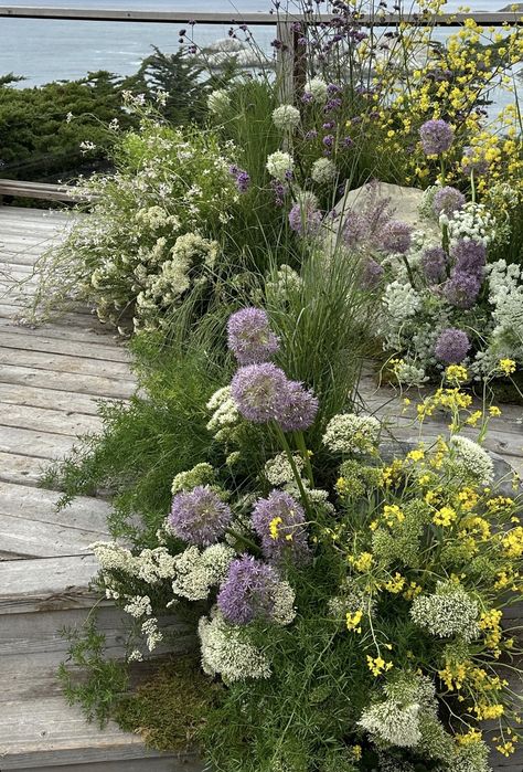 Wedding Ceremony Floral Arrangements, Wildflower Wedding Theme, English Country Weddings, Seaside Garden, Yellow Wildflowers, Flower School, Weddings By Color, Flower Installation, Organic Wedding