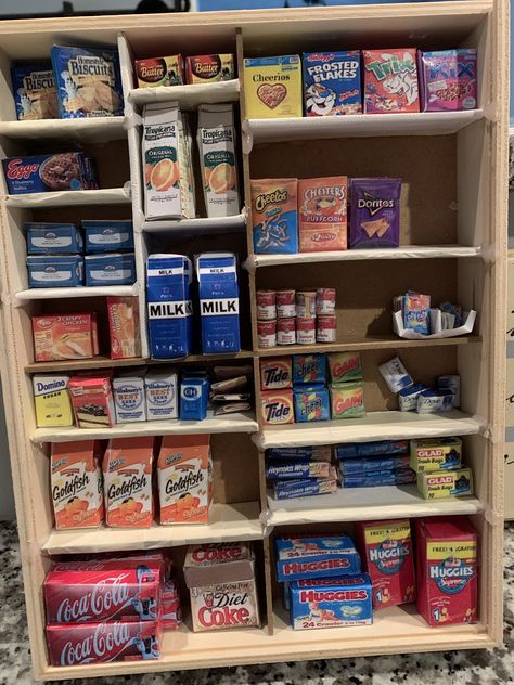 I used some pro tables from other users and built some small shelves. Mini Brand Storage Ideas, Mini Brands Storage Ideas, Barbie Grocery Store, Crafts Clay, Mini Dollhouse, Mini Brands, Miniature Things, Pantry Shelf, Paper Toy