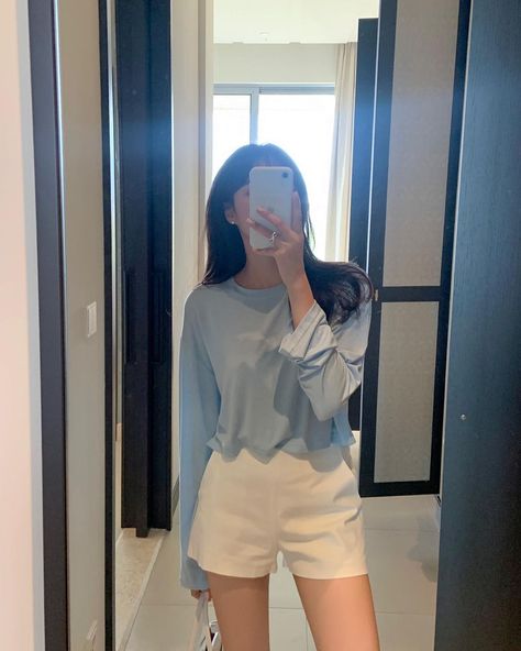 Korean Summer Outfits Casual, Linen Style Fashion, Pretty Dresses Casual, Neat Casual Outfits, Simple Style Outfits, Celebrity Casual Outfits, Korean Outfit Street Styles, Korean Casual Outfits, Casual Day Outfits