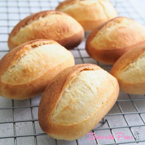 Sourdough French Rolls French Bread Rolls, French Rolls, French Bun, Soft Rolls, Using Sourdough Starter, Sourdough Rolls, Recipe Using Sourdough Starter, Baking Sourdough, Sourdough Bread Recipes