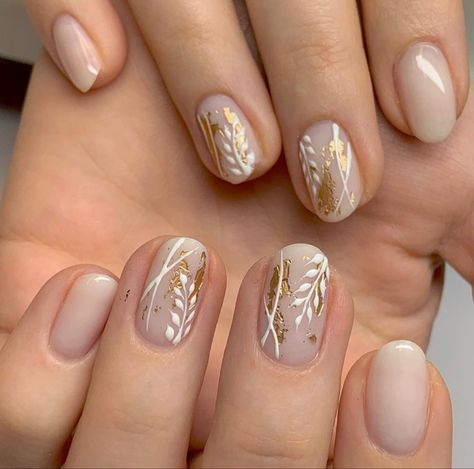 Boho Bridesmaid Nails, Boho Nails Wedding, Bridal Nails Boho, Agave Nails, Wedding Floral Nails, Bride Nails Short, Simple Boho Nails, Boho Nails Acrylic, Pretty Nail Art Designs Classy