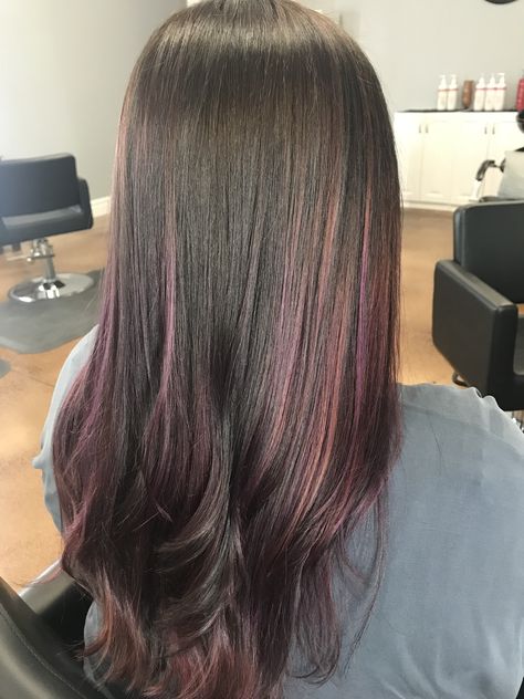 Hair Dye Underneath, Brown Hair With Pink Highlights, Color Trends 2023, Hair Dyed Underneath, 2023 Hair Color, Pink Hair Highlights, Pink Hair Streaks, Korean Hair Color, Pink Hair Dye