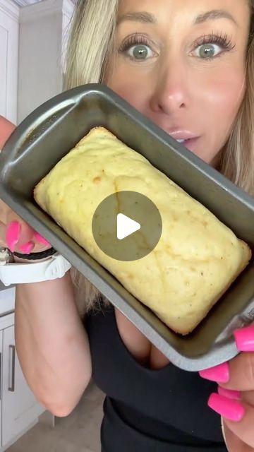 559 likes, 33 comments - devotionnutrition on August 27, 2023: "The Devotion protein loaf craze continues! Try this lemon loaf recipe for yourself 🤤🍋⬇️ Ingredients 1 scoop Devotion Angel food cake protein 2 tbsp coconut flour 2 tbsp almond flour 1/4 c almond milk 1 whole egg 1/2 cup egg whites 1 tbsp lemon pudding mix 1 tbsp lemon zest 1 squeeze of lemon juice 1 tsp baking powder 🍞Makes 2 mini loaves. ⏲️Bake loaves 350 for 25 min Icing 1/4 c Angel food cake 1 tsp swerve confectioners suga Devotion Lemon Cake, Devotion Nutrition Angel Food Cake Recipes, Lemon Protein Pudding, Devotion Angel Food Protein Recipes, Devotion Protein Recipes, Devotion Nutrition Recipes, Devotion Protein Powder Recipes, Devotion Recipes, Protein Loaf