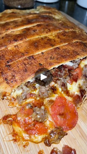 303K views · 30K reactions | Pizza Pizza Pizza 🍕 

•

•

#easyrecipes #gamedayfood #pizzalover #food | Eats By Tweet Calzones With Pizza Dough Pillsbury, Calzones With Pizza Dough, Pizza Calzone Recipe, Homemade Pizza Ideas, Finger Foods For Parties, Homemade Stromboli, Pizza Bread Recipe, Deep Dish Pizza Recipe, Pizza Calzone