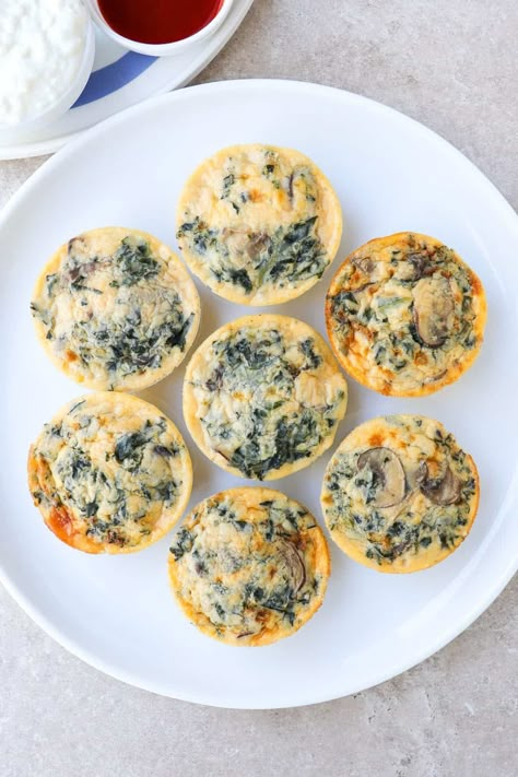 Travel Lunch Ideas, Kale Egg Bites, Mushroom Egg Bites, Pudding Pancakes, Starbucks Egg Bites Recipe, Kale Mushroom, Low Fat Dinner Recipes, Pancakes Gluten Free, Starbucks Egg Bites