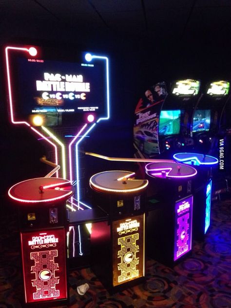 I need this game - 4 player pac-man Arcade Bar, Arcade Room, Neon City, Arcade Game Room, Bar Games, Retro Arcade, Gaming Room Setup, Game Room Design, Pac Man