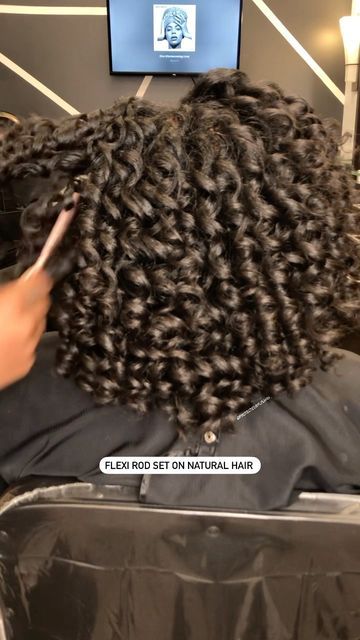 Flexi Rods On Weave Long Hair, Black Women Flexi Rods, Flex Rod Curls, Flex Rods On Natural Hair, Flex Rod Set, Perm Rods On Natural Hair, Flexi Rods On Natural Hair, Flexi Rod Curls, Flexi Rod Set