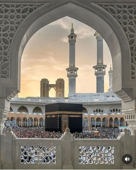 Mecca Images, Prophets In Islam, Printable Islamic Art, Islam Lesson, Masjid Al Haram, Mecca Islam, Beauty Makeup Tutorial, Mecca Wallpaper, Beautiful Mosques