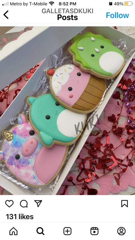 Squishmallow Pull Apart Cupcakes, Squishmallow Cookie Cake, Squishmellow Cookies, Squishmallows Birthday Party Cake, Squishmallows Cupcakes, Squishmallow Themed Birthday Party, Squish Mellow Party Ideas, Squishmallow Cookies Decorated, Squishy Birthday Party Ideas