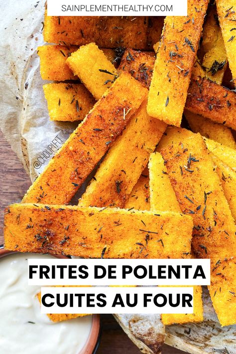 Je vous propose aujourd'hui une idée de recette healthy, facile et vegan à base de semoule de maïs (la polenta). Il s'agit de frites de polenta. Elles sont assaisonnées de paprika, de thym, de bouillon et d'huile. La recette est naturellement sans gluten, sans lactose et, grâce à la cuisson au four, sans friture. À déguster en accompagnement d'une source .de protéines et de légumes. Polenta Healthy, Chicken Recipes Juicy, Polenta Vegan, Menu Sans Gluten, Making Fried Chicken, Sans Gluten Sans Lactose, Butter Chicken Recipe, Weekend Meals, Roast Chicken Recipes