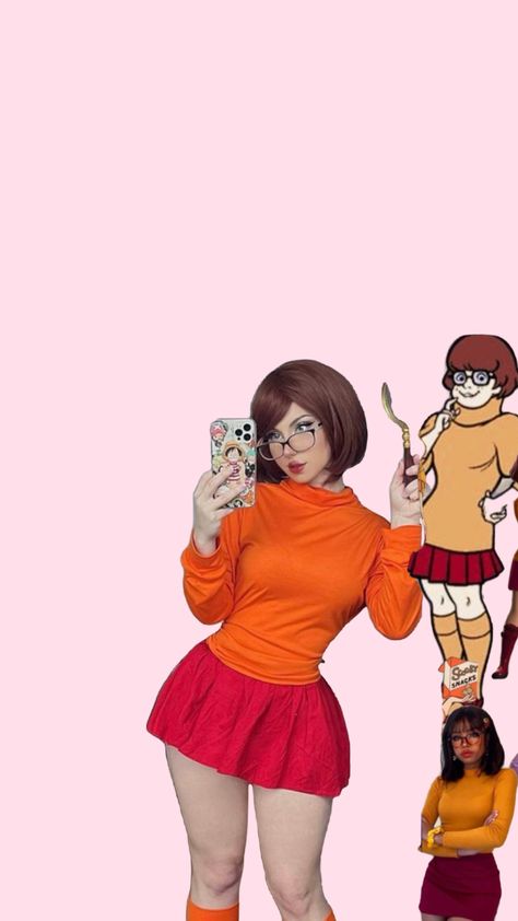 #velma #costume #inspo #idea #halloween Velma And Shaggy Costume, Hot Velma, Shaggy Costume, Halloween Rave Outfits, Velma Costume, Shaggy And Velma, Scooby Doo Costumes, Velma Cosplay, Velma Scooby Doo