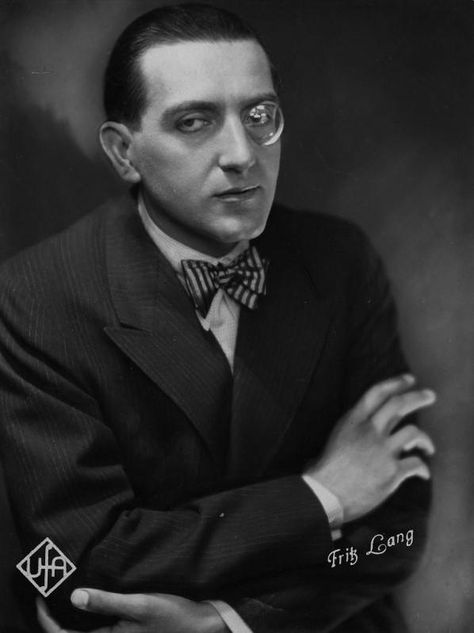 Le Monocle, Fritz Lang, Movie Directors, Silent Film Stars, Hollywood Homes, Best Director, Movie Director, Silent Movie, Film Art