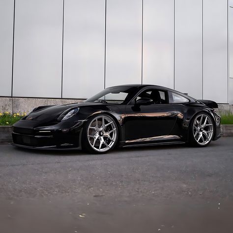 Porsche Gt3 Black, Porsche Gts, Merc Benz, Porsche Gt, Porsche 992, Porsche 997, Porsche 550, Porsche Sports Car, Automobile Engineering