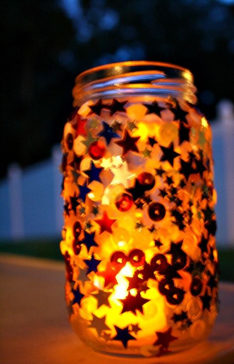 Easy Jar Candle Craft and Discover and Explore 4th of July Collection Patriotic Lanterns, Fourth Of July Decorations, Jar Lanterns, Patriotic Crafts, Candle Craft, July Crafts, Candles Crafts, Mason Jar Crafts, Jar Candle