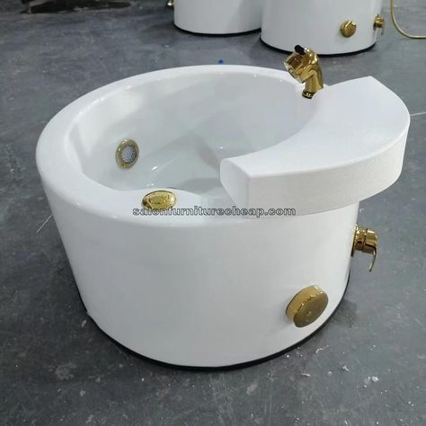 Salon pedicure bowl portable Portable Pedicure Bowls, Pedicure Section In Salon, Salon Pedicure Ideas, Pedicure Station Ideas Small Spaces, Pedicure Platform Diy, Salon Pedicure Station Ideas, Pedicure Bowl Ideas, Diy Pedicure Station, Pedicure Platform