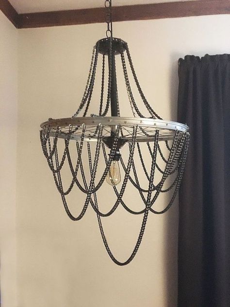 bicycle wheel and chain chandelier, dining room ideas, fireplaces mantels, home… Garage Games, Recycled Bike Parts, Upcycled Bike, How To Make A Chandelier, Chain Chandelier, Teenager Room, Diy Luminaire, Fabric Decoupage, Lustre Industrial