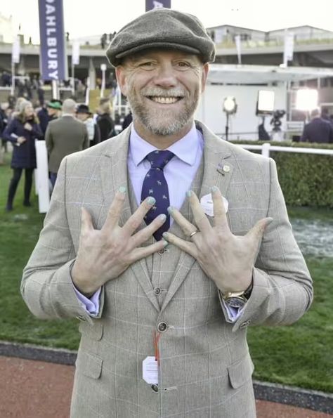 Pale Green Nails, Chris Moyles, Cheltenham Races, Zara Tindall, Zara Phillips, Jill Scott, Mike Tindall, Green Nail Polish, Green Nail