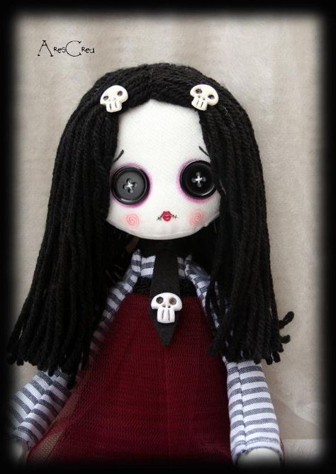 Goth doll hair Zombie Goth, Unusual Dolls, Goth Doll, Horror Dolls, Scary Dolls, Art Dolls Cloth, Zombie Girl, Voodoo Doll, Button Eyes