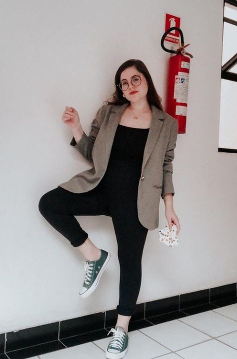 Hipster Outfits For Women Plus Size, Mid Size Outfits Office, Edgy Professional Outfits Plus Size, Mid Size Professional Fashion, Mid Size Blazer Outfit, Casual Outfits Midsize Women, Plus Size Outfits With Converse, Midsize Formal Outfit, Midsize Blazer Outfit