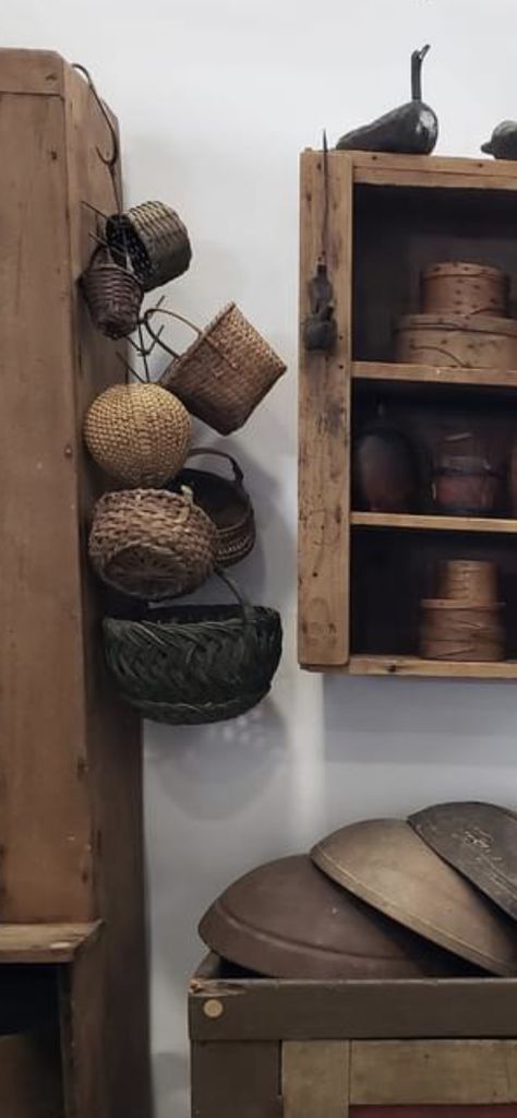 Wooden Basket Ideas, Decorating With Crocks, Basket Decor Ideas, Primitive Cupboards, Primitive Living, Thrifted Home, Primitive Homes, Basket Case, Wooden Basket