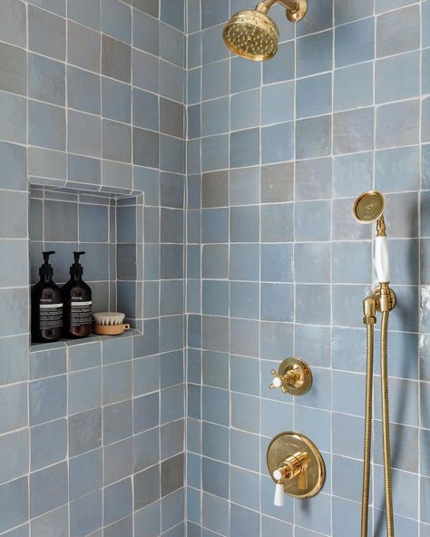 Zia Tile on Instagram: “Soft but never subtle — our Skylight 4x4 zellige is the perfect pastel blue, with darker notes that peek through from the clay body…” Craftsman Remodel, Dining Room Layout, Zia Tile, Freestanding Tubs, Starter House, Old Bathroom, Blue Tile, Zellige Tile, Starter Home