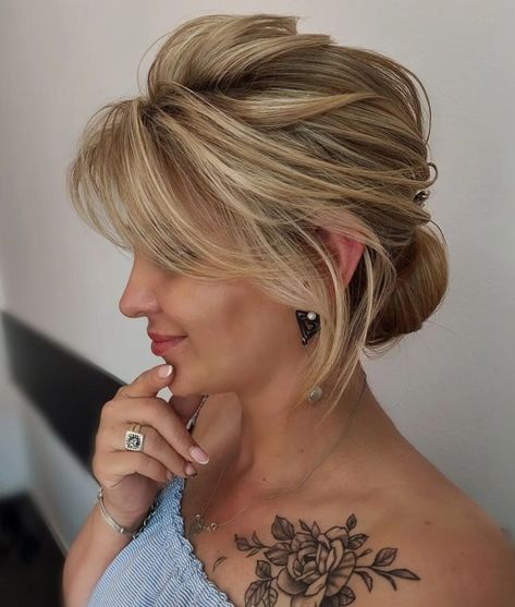 Elegant Updo for Layered Hair Long Hair Glam, Hairstyles For Mother Of Bride, Wedding Hairstyles For Mother, Groom Hair Styles, Natural Bridal Hair, Mother Of The Bride Hairdos, Mother Of The Bride Hairstyles, Mother Of The Groom Hairstyles, Bride 2024