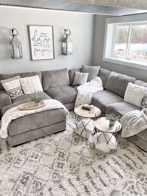 Cozy Ideas, Grey Couch Living Room, Living Room Decor Gray, Trendy Living Rooms, Inspire Me Home Decor, Living Room Decor Cozy, Tiny Apartment, Smart Furniture, Living Room Remodel