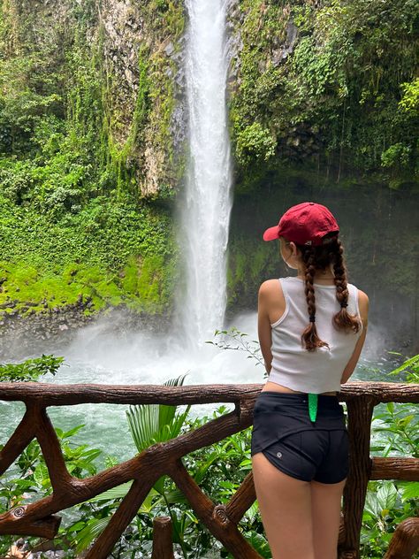 Outfit Ideas For Waterfalls, Hiking Waterfall Outfits, Costa Rica Horseback Riding, Outfit For Waterfall Trip, Travel Aesthetic Costa Rica, Waterfalls Outfit Ideas, Waterfall Aesthetic Girl, Costa Rica Pics, Waterfall Picture Ideas Instagram