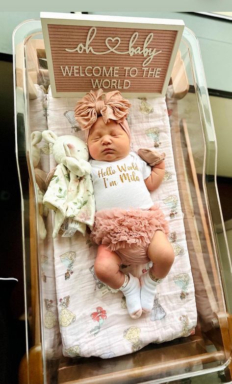 Baby Homecoming Outfit, Homecoming Outfit, Hospital Pictures, Girl Coming Home Outfit, Girls Coming Home Outfit, New Mama, Newborn Baby Girl, Coming Home Outfit, Clothes Summer