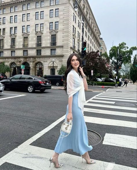 Summer Outfits Elegant Classy Chic, Feminine Daily Outfits, Loose Feminine Outfits, Cute And Modest Outfits, Elegant Romantic Style Outfit, Long Dress And Jacket Outfit, Periwinkle Outfit Ideas, Modest Feminine Summer Outfits, Ethereal Style Clothing