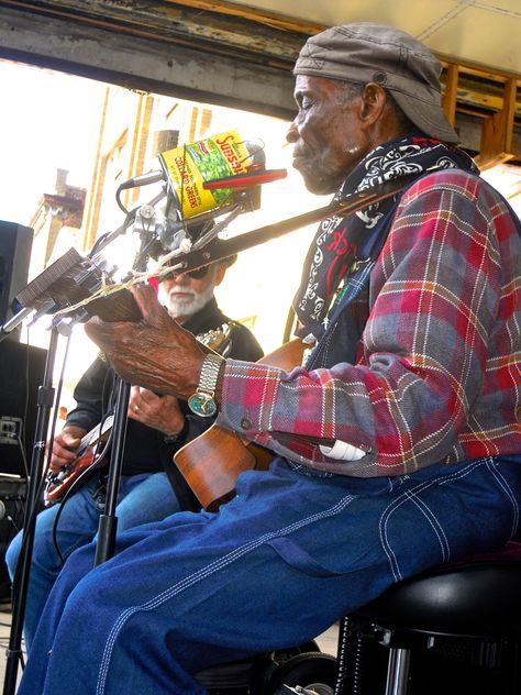 BLUES BLUES BLUES | MY ADVENTURES THROUGH THE DELTA Hubert Sumlin, Mississippi Delta Blues, Mississippi Blues, Howlin Wolf, Yellow School Bus, Juke Joints, Mississippi Delta, Strange Tales, Blues Musicians