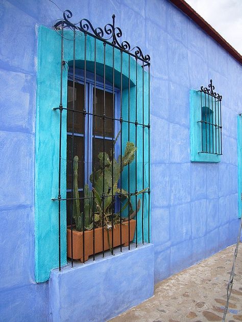 Mexico Mexican Windows, Window Guards, Courtyard Wall, Mexico Blue, Mexican Colors, Window Bars, Blue Building, Casas Coloniales, Beautiful Windows