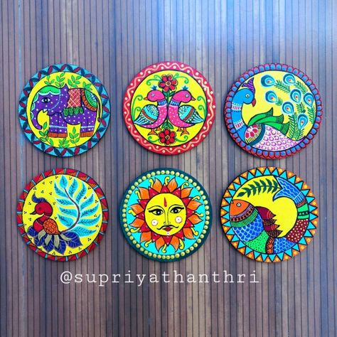 Madhubani inspired coaster set Madhubani Painting Wall Decor, Mini Madhubani Paintings, Coaster Drawing Ideas, Simple Madhubani Designs, Madhubani Coasters, Madhubani Paintings Ideas Design, Coasters Painting, Coaster Painting, Madhubani Paintings Peacock