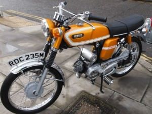 Mopeds 50cc, Mopeds For Sale, 50cc Moped, Raleigh Chopper, Mini Motorbike, Vintage Moped, Bike Motorcycles, Classic Motorcycles For Sale, Racer Motorcycle